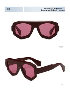 Détail des lunettes de soleil polygonales C7 bordeaux avec verres rouges de face et de profil