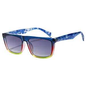 Fashionable square sunglasses with gradient frames and marble temples for daily wear