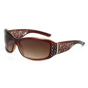 Fashionable women's amber floral sunglasses with rhinestones and UV protection