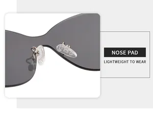 Détail des plaquettes de nez en silicone pour un confort léger sur ces lunettes de soleil sans monture
