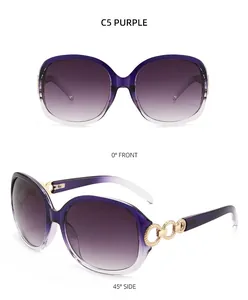 Vues détaillées de lunettes de soleil dégradées violettes avec accents de chaîne dorée