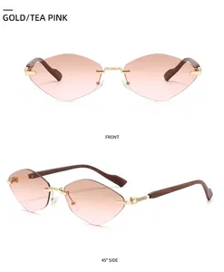 Détail de lunettes de soleil losange sans monture avec verres dégradés rose et bois