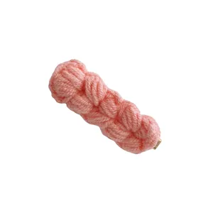 Roze gebreide strik haarspeld met gevlochten wol en metalen eendenbek clip voor dames