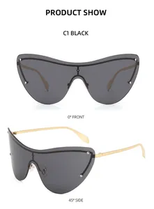 Vues de face et de profil à 45 degrés de lunettes de soleil masque noires à branches dorées