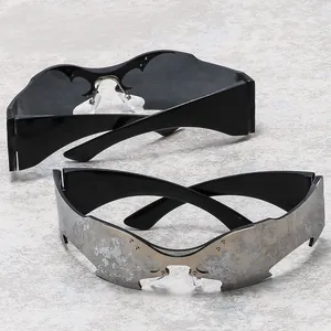 Cyberpunk Lunettes de Soleil Futuristes Sans Monture Ailes de Chauve-Souris Homme Femme Gothic Y2K Hip Hop Monobloc Décoratif Miroir UV400