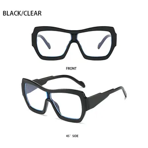 Détail montrant les angles de face et à 45 degrés de lunettes de soleil noires XXL