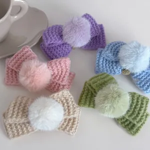 Barrette à Cheveux Nœud en Tricot Avec Boule de Peluche Pince à Ressort en Laine Faite à la Main Accessoires Cheveux Élégants