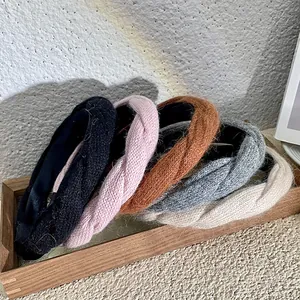 Lot de 5 serre-têtes en maille torsadée pour femme aux couleurs neutres et texture douce