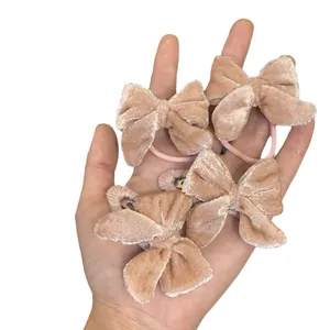 Ensemble d'accessoires à cheveux avec nœuds en velours rose, barrettes et chouchous