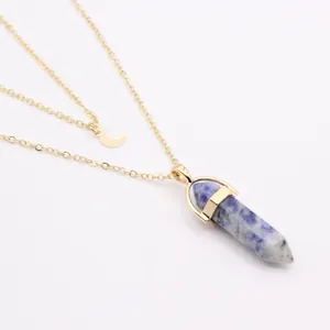 Collier double épaisseur doré avec pendentif lune et pierre hexagonale en marbre bleu