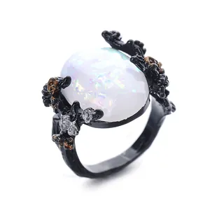 Vintage Zwarte Legering Tak Ring Voor Vrouwen Met Witte Synthetische Opaal En Strass Gothische Natuurstijl Sieraden