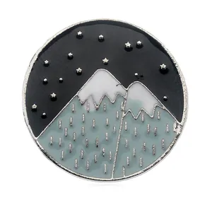 Broche Ronde en Émail Montagne Enneigée Étoile Lune Alliage Goutte d'Huile Ciel Nocturne Bijoux de Mode Accessoires pour Sac Vêtements