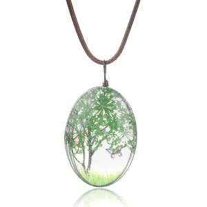 Collier Pendentif Arbre Fleurs Séchées en Résine avec Papillon Chaîne Corde Tressée Bijoux Minimalistes pour Femmes Cadeau