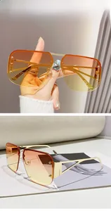 Détails des lunettes aviateur dégradé rose jaune avec branches évidées en métal doré