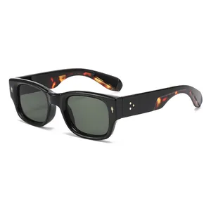 Classic rectangle sunglasses with black thick frames, green lenses and tortoiseshell temples