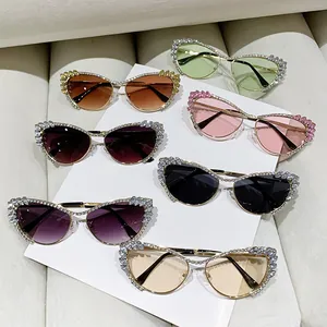 Lunettes de soleil luxe œil de chat ornées de strass pour hommes et femmes en 7 couleurs