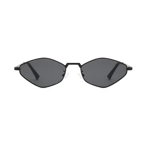 Lunettes de soleil géométriques avec monture fine en métal noir et verres gris foncé
