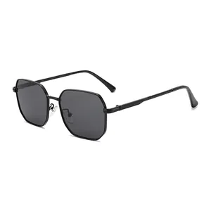 Classic fashion square metal sunglasses with geometric black frame for men and women