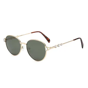 Lunettes de Soleil Ovales à Strass pour Femmes Monture en Métal Vintage Verres Dégradés UV400 Lunettes de Mode pour Fête