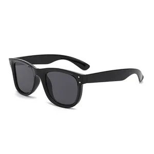 Fashionable leopard print frame sunglasses with UV protection and silver rivet detail