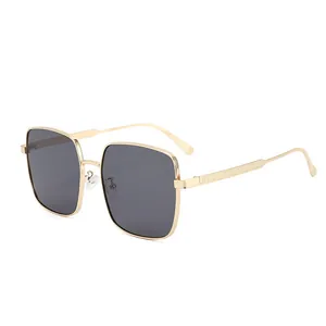 Fashion Large Square Metal Frame Sunglasses For Women Men Vintage Gradient PC Lens UV400 Sun Protection Trendy Eyewear Travel