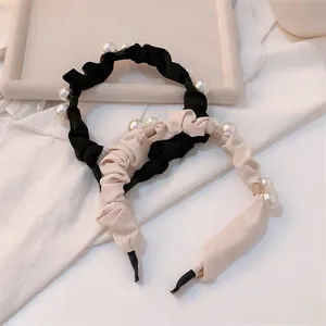 Ensemble de serre-têtes plissés élégants avec perles blanches en noir et beige
