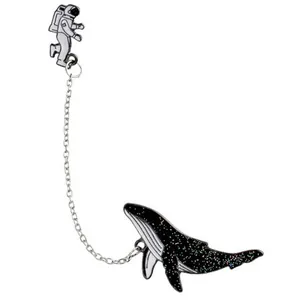 Broche Créative en Alliage Astronaute Et Dauphin Émaillée Avec Chaîne Connectée Badge Ciel Étoilé Pour Bijoux De Mode Unisexe
