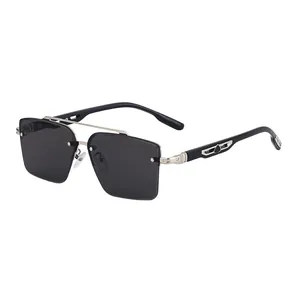 Lunettes de soleil homme avec double pont métallique, monture carrée et verres noirs