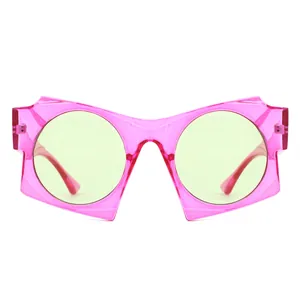 Fashionable geometric two-tone sunglasses with pink frames and green lenses for women