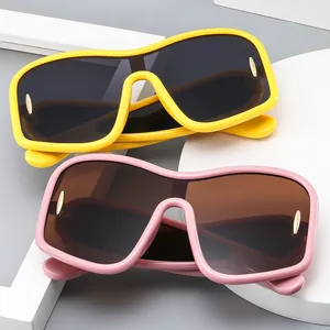 Occhiali da Sole Shield Oversize Y2K Per Uomo Donna Moda Montatura in PC Protezione UV400 Occhiali da Sole Integrati Festa Viaggio