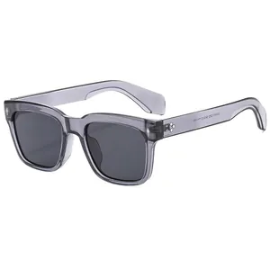 Vintage-Sonnenbrille mit quadratischem grauen Rahmen und UV-Schutz für Damen
