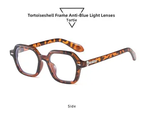 Detailansicht der Brille in Schildpatt-Optik mit retro Metallpfeil-Verzierung am Scharnier