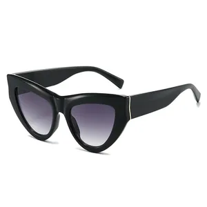 Lunettes De Soleil Yeux De Chat Mode Monture PC Rétro Protection UV400 Voyage En Plein Air Pour Femmes Et Hommes
