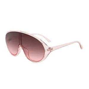 Rosafarbene Oversize-Wickelsonnenbrille mit Verlaufsgläsern für einen modernen Look