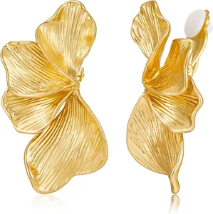 Exaggerated Metal Flower Petal Clip-On Earrings For Women Gold Silver Plated Copper 14K Niche Design Multi-Layer Folded Floral Jewelry