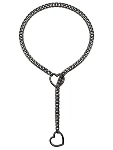 Detail of a punk style gunmetal curb chain necklace featuring hollow heart-shaped connectors