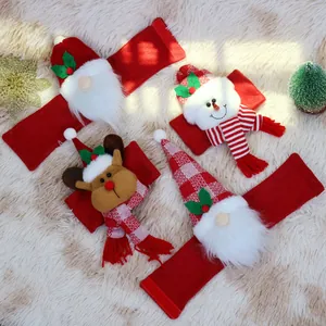 Set di fibbie per tende natalizie con Babbo Natale, pupazzo di neve e renna su peluche