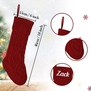 Gepersonaliseerde rode gebreide kerstsok van 46 cm met witte Zack naamborduring