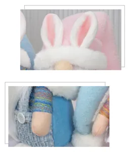 Detalle de gnomo de Pascua de peluche con orejas de conejo rosa y textura de punto