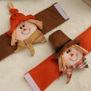 Paire de boucles de rideaux épouvantail avec chapeaux de paille pour décoration festive