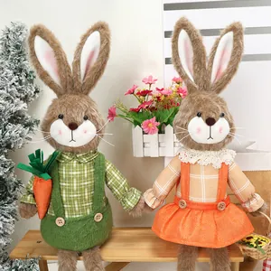 Set de conejos de Pascua de peluche con zanahoria y patas largas para decorar casa
