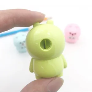 Green cartoon bear manual pencil sharpener made of durable ABS plastic for school kids