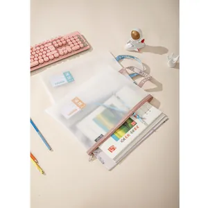A4 mesh file bags in pink and blue with zipper closures and woven handles for school
