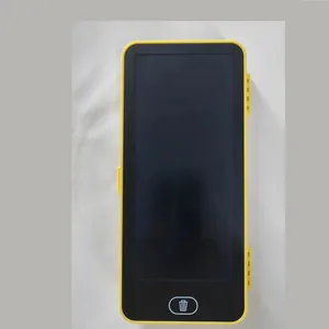 Détail de la tablette d'écriture LCD jaune pour élèves avec icône de bouton d'effacement