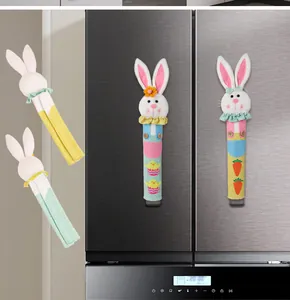 Vista detallada de fundas decorativas de conejo de Pascua para tiradores de nevera