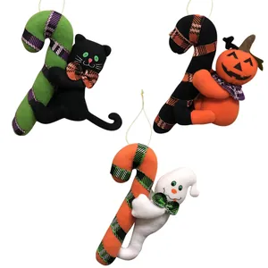 Set de adornos de peluche creativos de Halloween con diseños de fantasma calabaza y gato