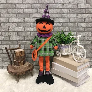 Poupée sorcière citrouille d'Halloween rétractable avec chapeau violet pour déco de fête