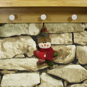 Pendentif bonhomme de neige en étoile de Noël en tissu écossais rouge et vert sur crochet