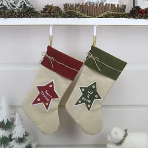 Set di calze natalizie in tela di iuta con ricami e passanti per decorazioni casa