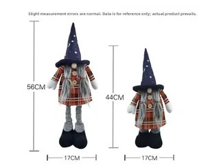 Confronto taglie di gnomi di Halloween con cappelli stellati e giacche a quadri arancioni
